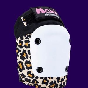Pair of Moxi size L/XL Leopard print knee pads, never worn, like new.